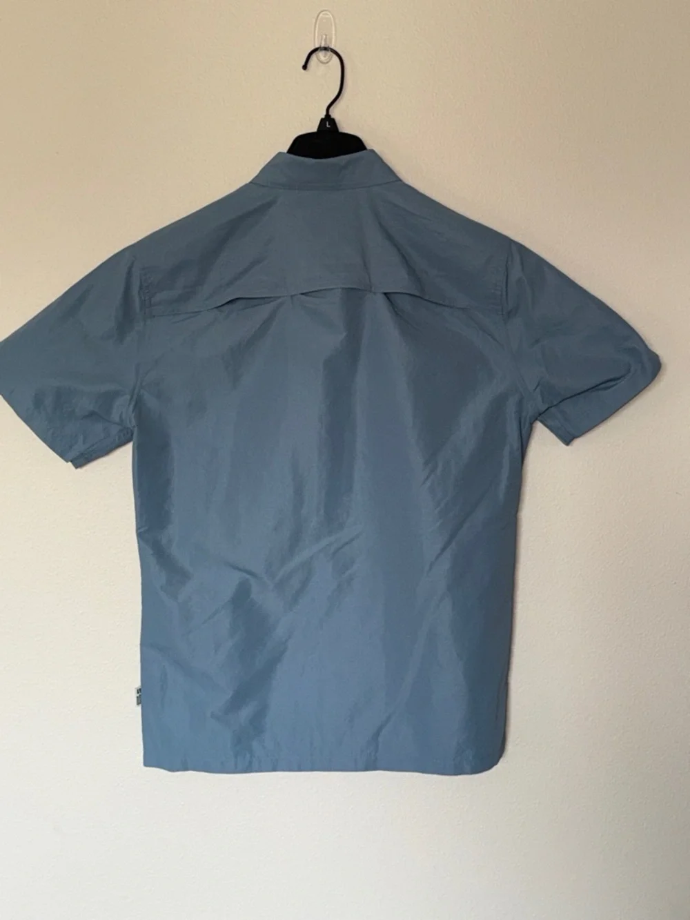 Eddie Bauer Rainier Ripstop Short-Sleeve Button-Down Shirt -Chambray Blue, Small - Picture 5 of 10